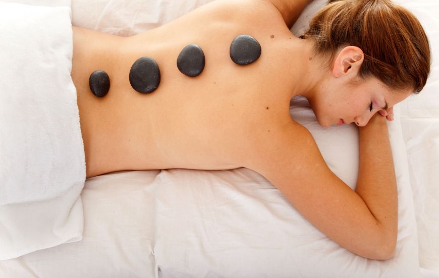 Wellness Massage Lava­stein­massage